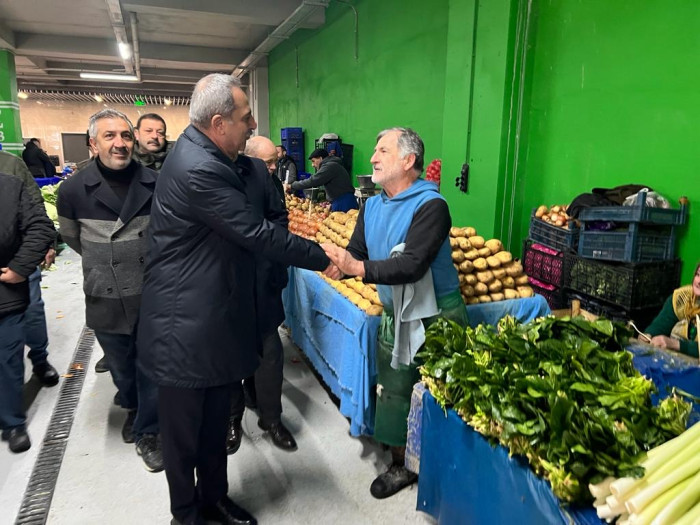 Zeytinburnu Modern Kapalı Pazarında İlk GÜN