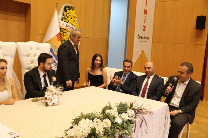 Mervenur ile Tarık bir ömür mutluluğa Evet dedi