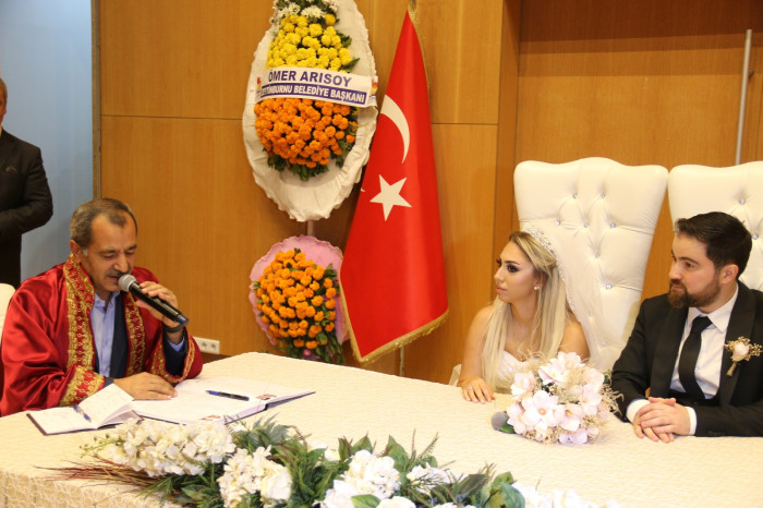 Mervenur ile Tarık bir ömür mutluluğa Evet dedi