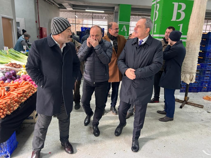 Zeytinburnu Modern Kapalı Pazarında İlk GÜN