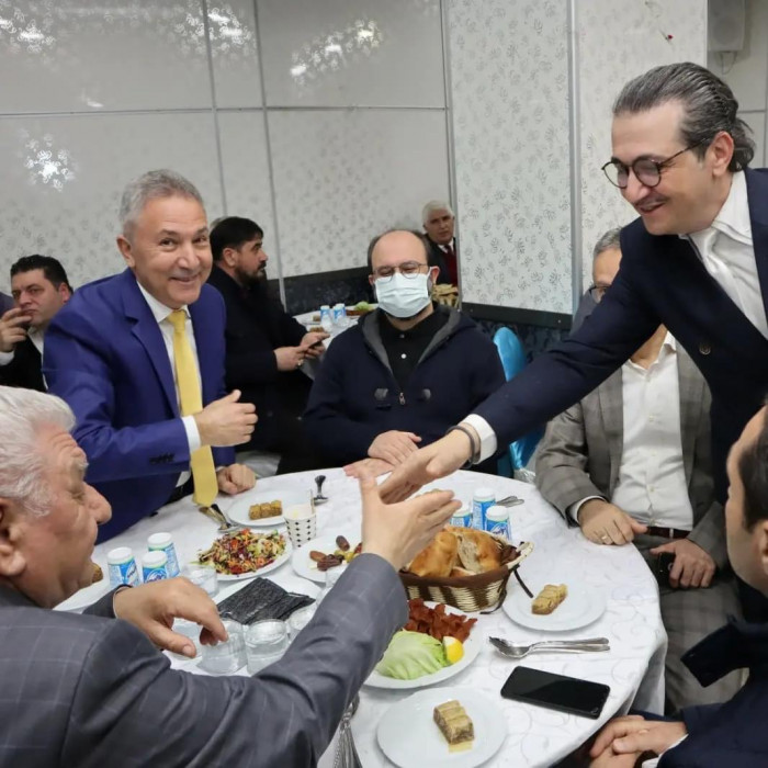 Saadet Partisi’nin Zeytinburnu iftarında izdiham vardı