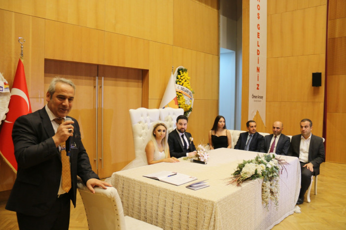 Mervenur ile Tarık bir ömür mutluluğa Evet dedi