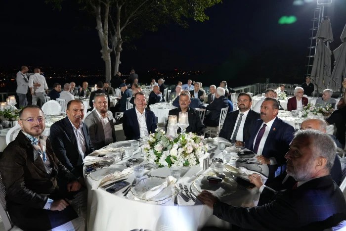 Firdevs & Ömer Faruk Dünyaevine girdi