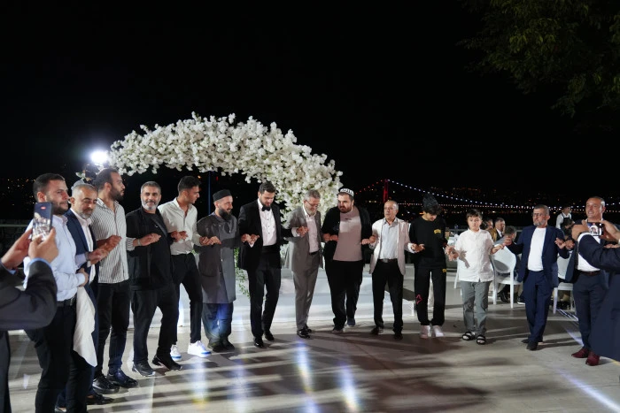 Firdevs & Ömer Faruk Dünyaevine girdi