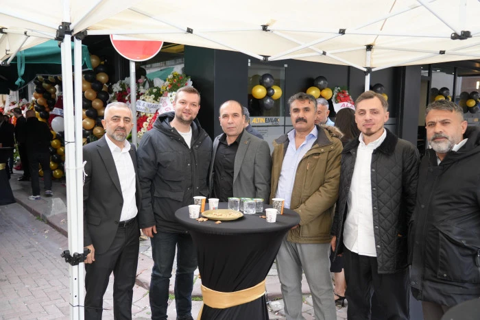 Altın Emlak Zeytinburnu Şubesine G&ouml;rkemli A&ccedil;ılış