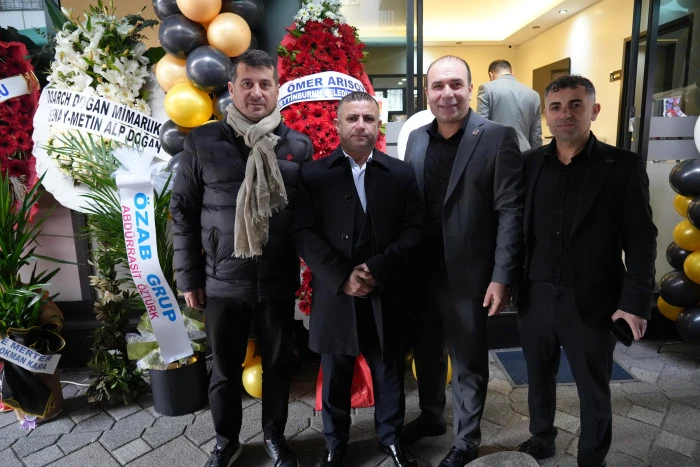 Altın Emlak Zeytinburnu Şubesine G&ouml;rkemli A&ccedil;ılış