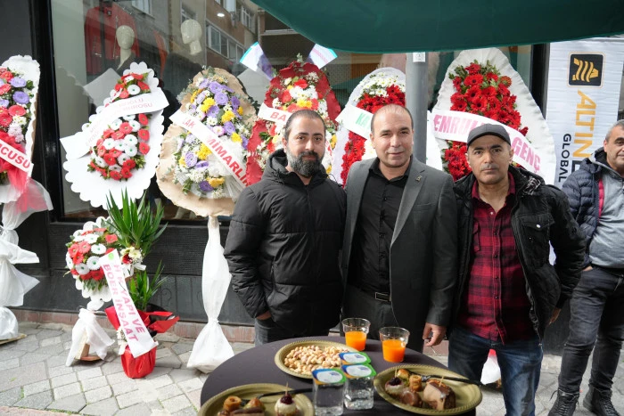 Altın Emlak Zeytinburnu Şubesine G&ouml;rkemli A&ccedil;ılış