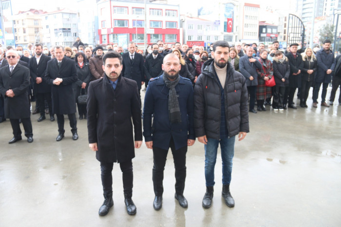 Çanakkale şehitleri kar altında anıldı