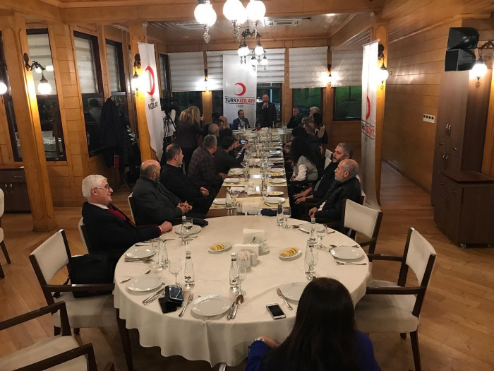 Kızılay Zeytinburnu Şubesinin Yeni Yönetiminin Tanışma Yemeği