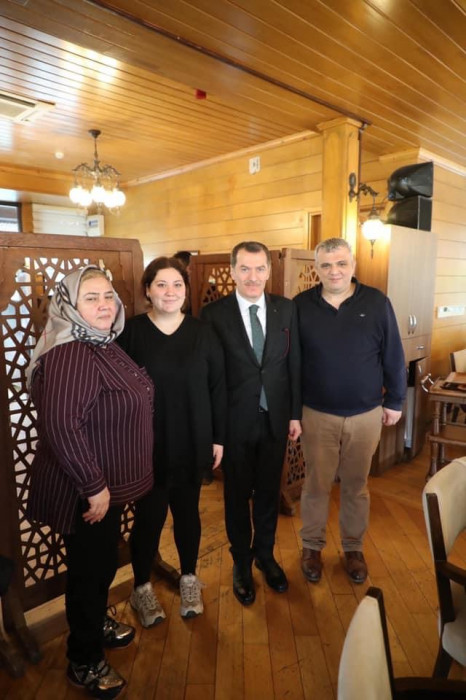 Çanakkale şehitleri kar altında anıldı