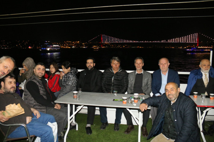 AGD ve MGV Zeytinburnu Şubesinin Boğaz iftarında izdiham vardı