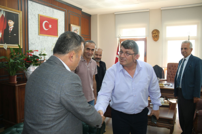 Zeytinburnu Hizmet Derneğinden Emniyet Müdürüne ziyaret