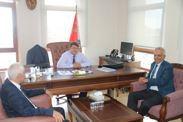 Zeytinburnu Hizmet Derneğinden Emniyet Müdürüne ziyaret