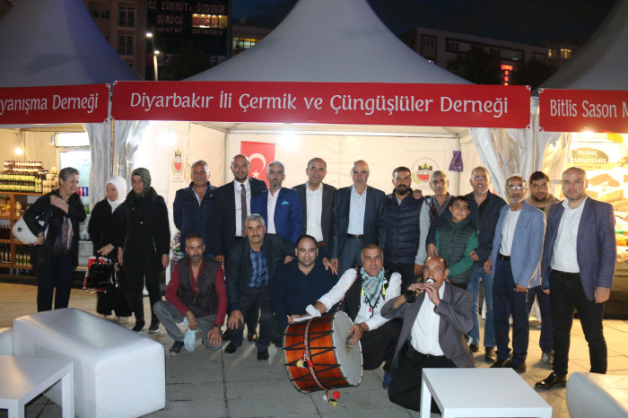 18’inci Yöresel Günlerde Diyarbakırlılardan Burma Kadayıf ikramı