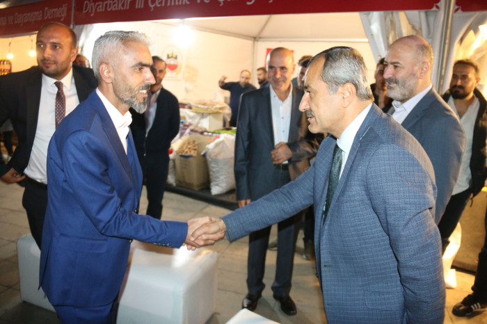 18’inci Yöresel Günlerde Diyarbakırlılardan Burma Kadayıf ikramı