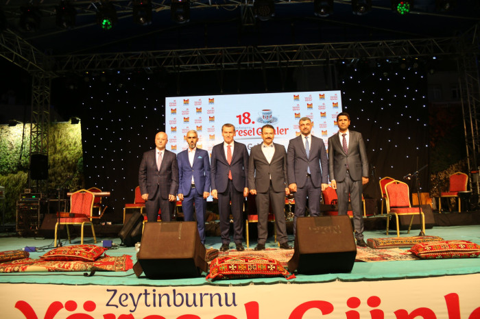 18’inci Yöresel Günlerde Diyarbakırlılardan Burma Kadayıf ikramı