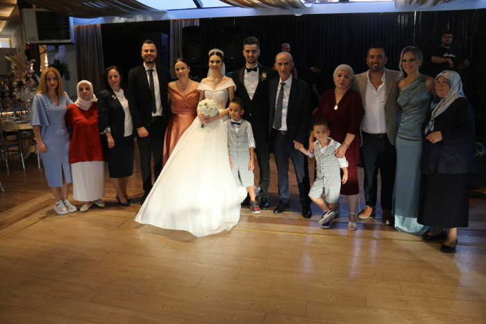 Çağlanur ile Emirhan görkemli düğün merasimiyle dünya evine girdi