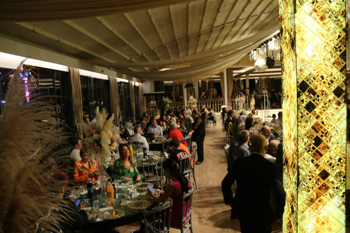 Çağlanur ile Emirhan görkemli düğün merasimiyle dünya evine girdi