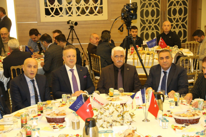 ZETSİAD iftarda Tekstil sektörünü buluşturdu