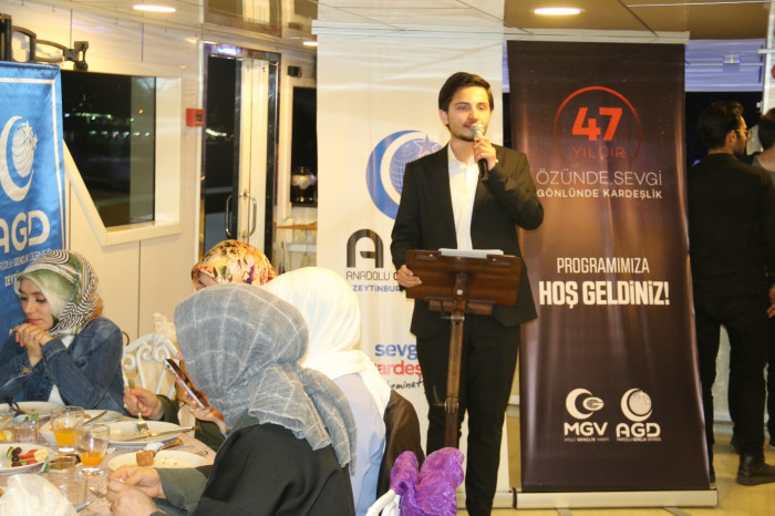 AGD ve MGV Zeytinburnu Şubesinin Boğaz iftarında izdiham vardı