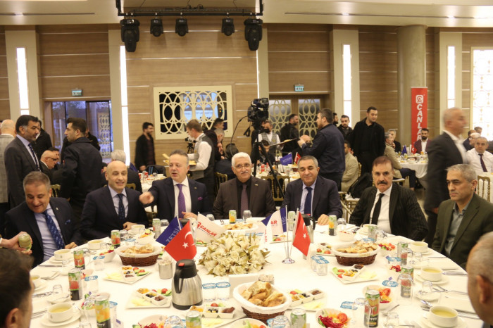 ZETSİAD iftarda Tekstil sektörünü buluşturdu
