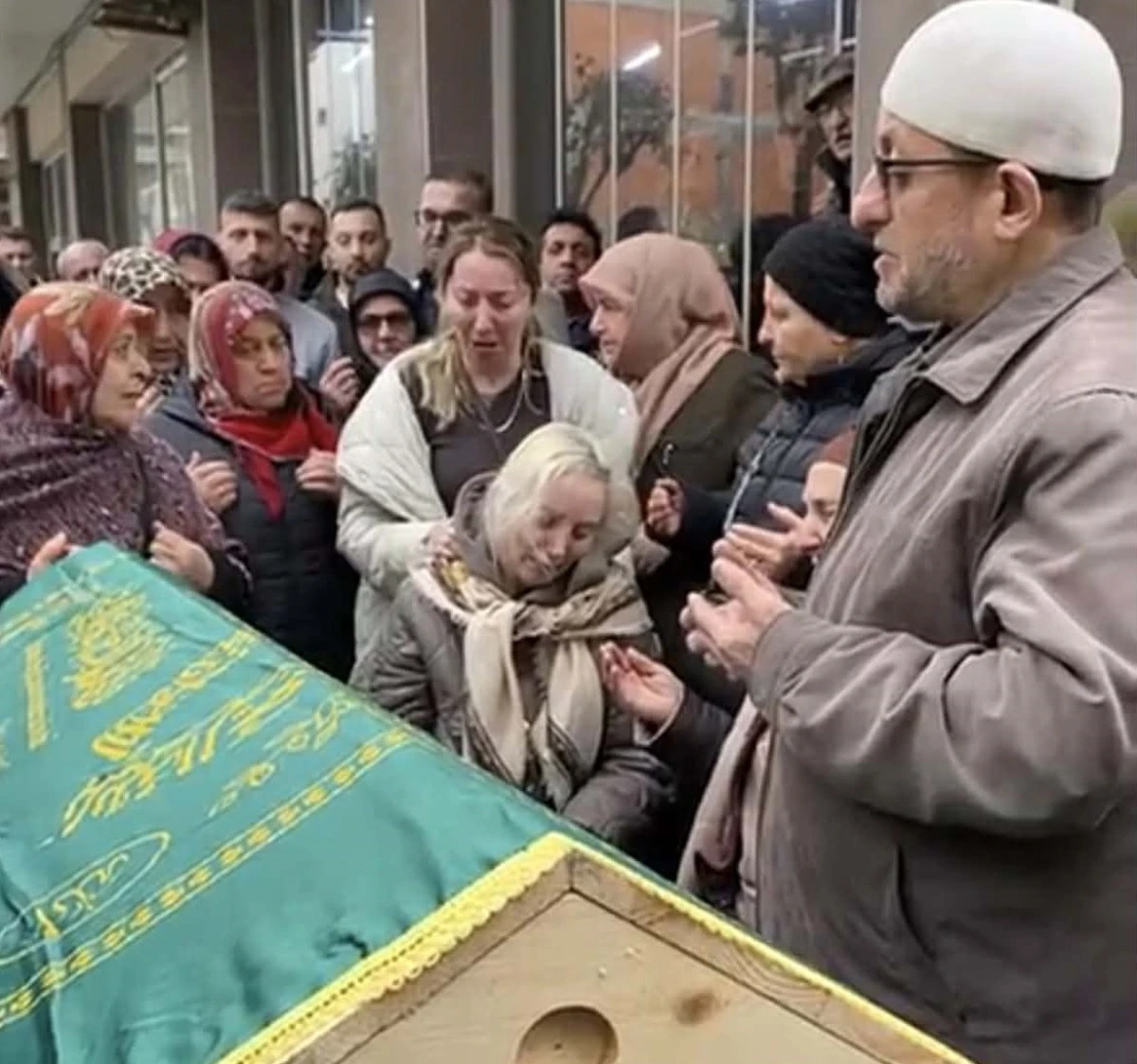 Ahmet Karadeniz Son Yolculuğuna Memleketine Uğurlandı