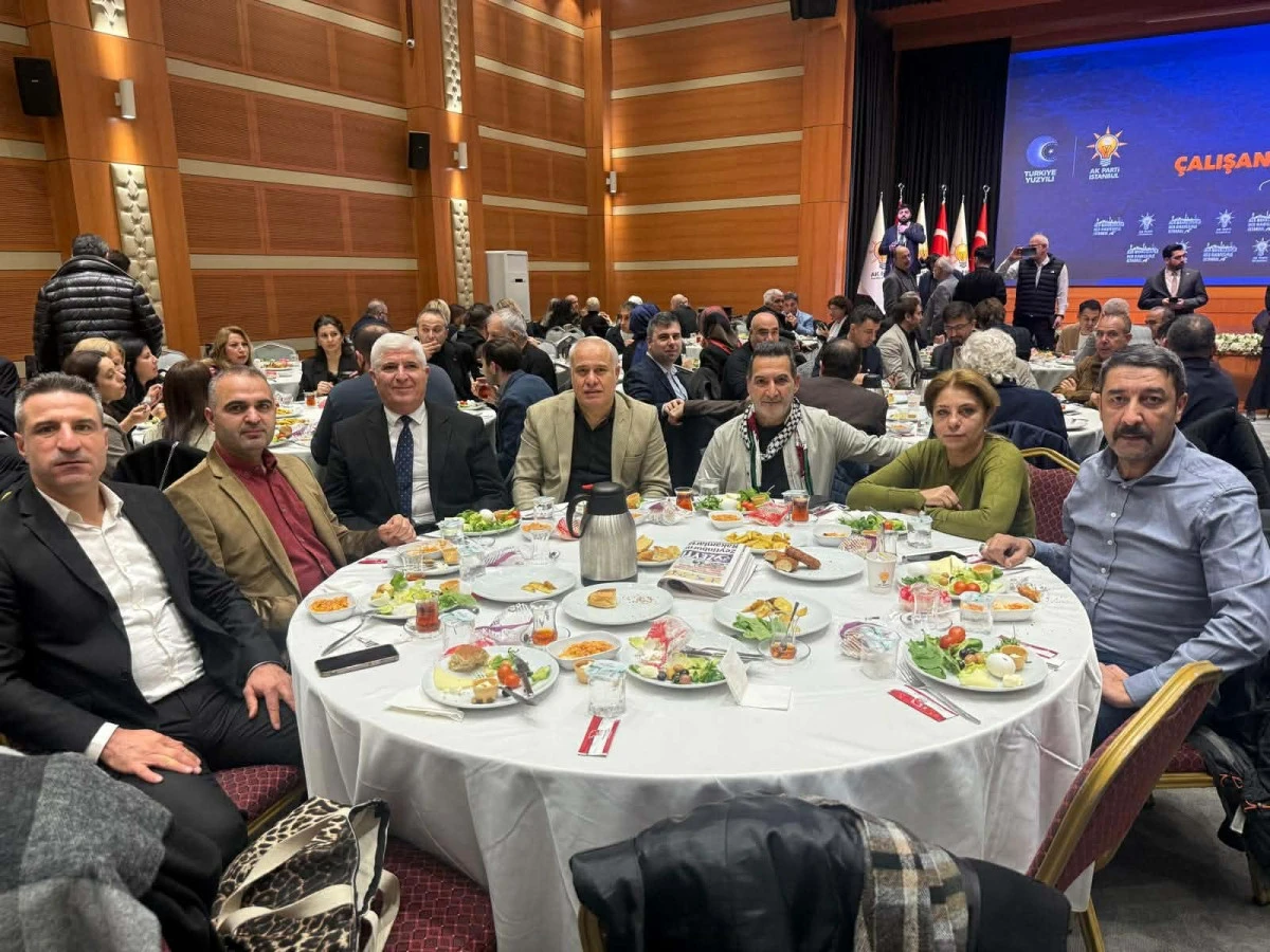 AK Parti İstanbul İl Başkanlığı&rsquo;nda Gazeteciler G&uuml;n&uuml; Buluşması 