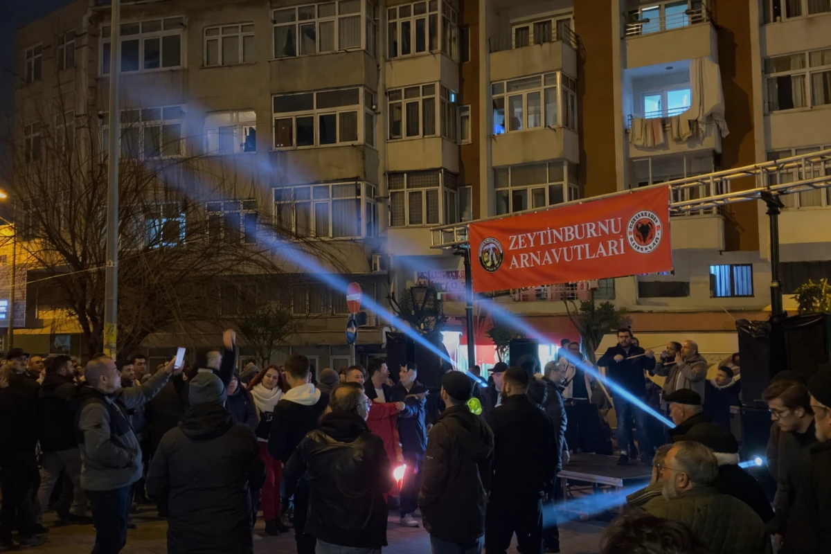 Arnavutların Geleneksel Sahur Buluşması Yoğun Katılımla Ger&ccedil;ekleşti
