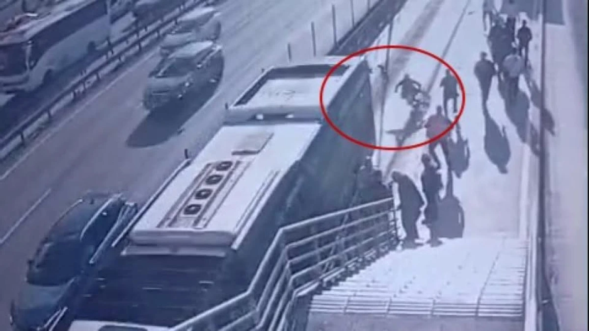 Cevizlibağ’da Metrobüs Kazası: 1 ÖLÜ