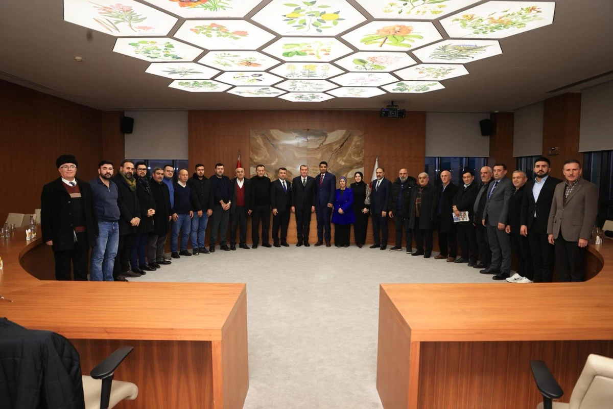 ZEYDEF Başkanı Mehmet &Ccedil;akır ve y&ouml;netiminden Başkan Arısoy&rsquo;a ziyaret