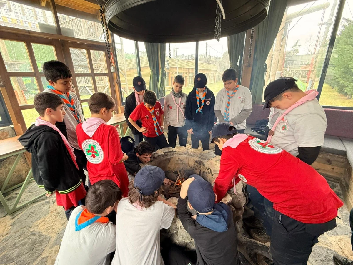Zeytinburnu İzci Evi &Uuml;yeleri, 2026 Bolu Kış Mill&icirc; Kampı&rsquo;nı Başarıyla Tamamladı