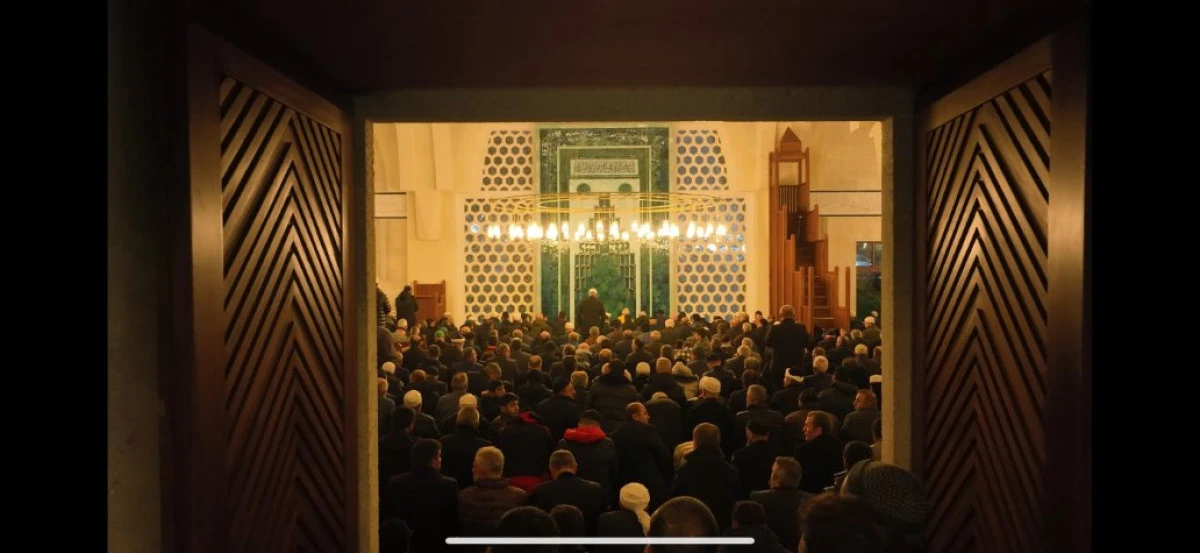 Zeytinburnu Millet Camii&rsquo;nde İlk Teravih Heyecanı