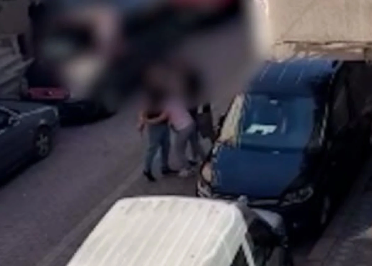 Zeytinburnu’nda Bıçaklı Kavga Kameraya Yansıdı