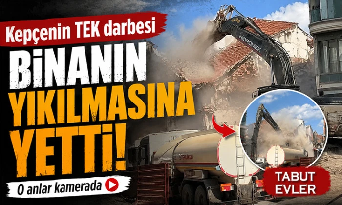 Zeytinburnu&rsquo;nda Yıkım Sırasında Bina &Ccedil;&ouml;kt&uuml;: &Ccedil;&ouml;kme Anı Kamerada