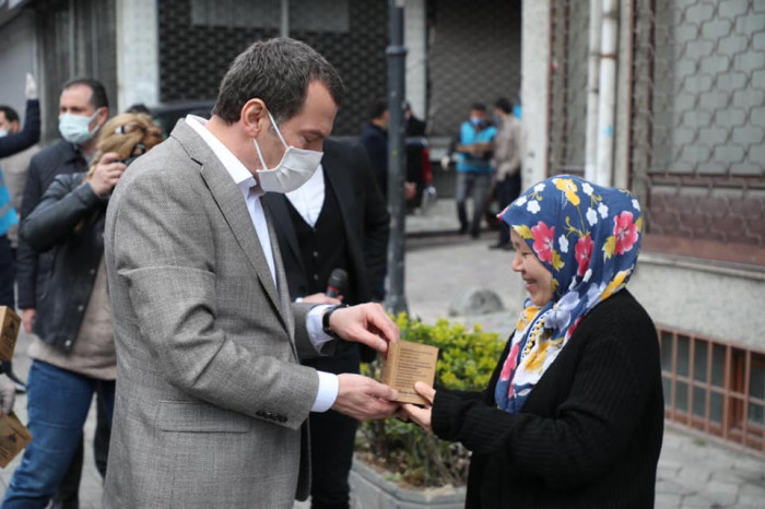Yenidoğan Mahallesi’nin sokaklarını fesleğen kokusu sardı