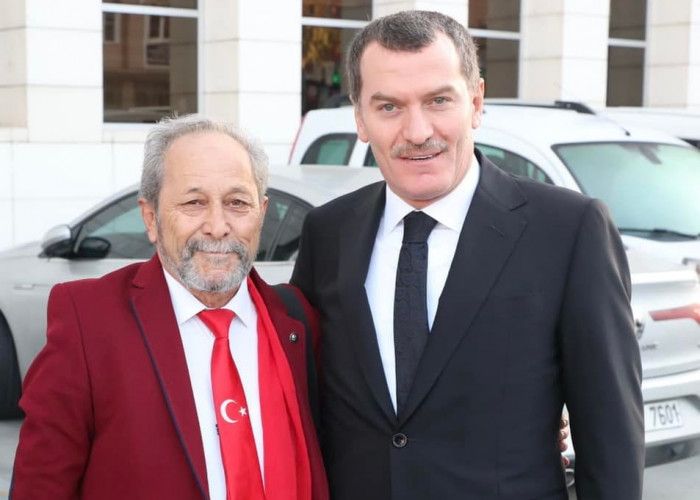 Usta Gazeteci Mehmet Alpay Hak'ka yürüdü